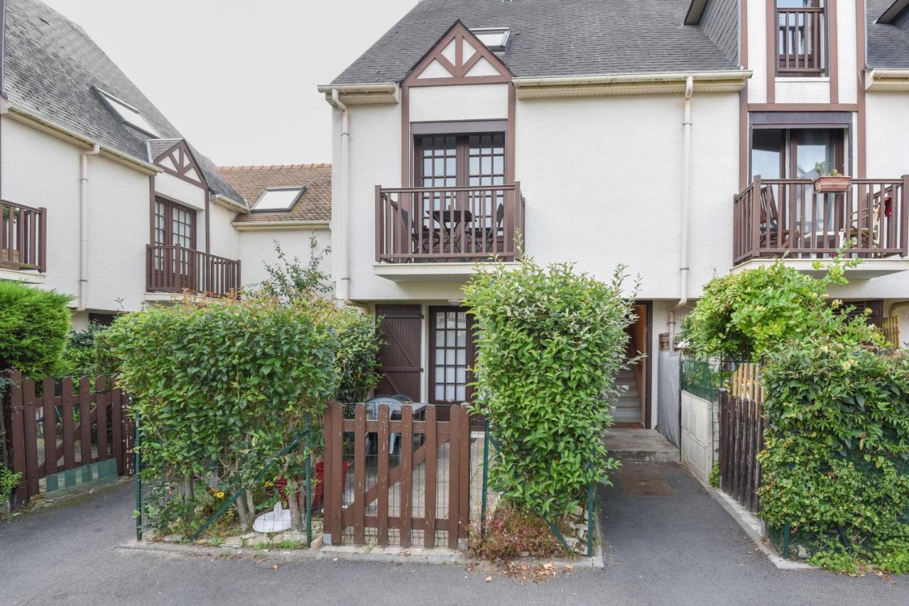 Apartamento Le Voilier Courseulles-sur-Mer Exterior foto